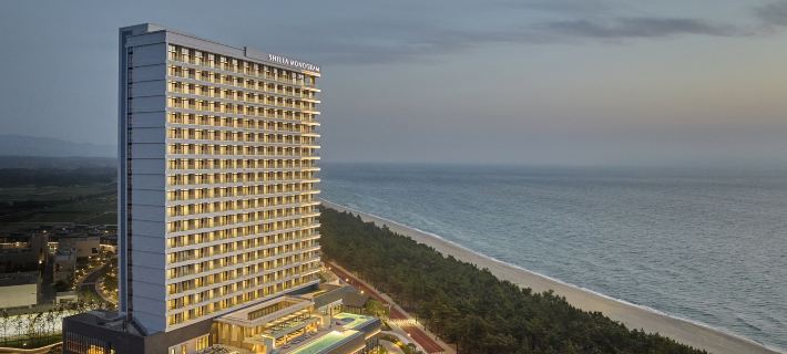 Shillamonogram Gangneung Hotel 江陵市のホテル