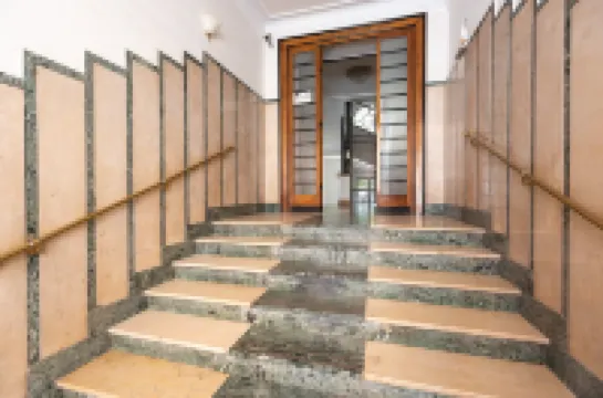 Colosseum Holidays - Marco Aurelio