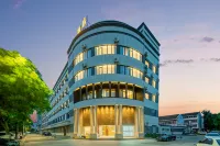 Hua Yi Hotel Hotels near Fenghua Kangrizhanzheng Memorial Hall