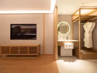 Tangfu Hotel (Yonghegong Branch, Nanluoguxiang, Beijing) Hotels near ووداويينج هوتونغ
