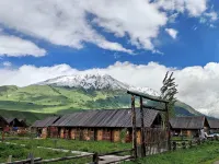 禾木雙穗禾·360°環山Slowly·原木風私享美宿（落日篝火晚會店） 布爾津住宿飯店