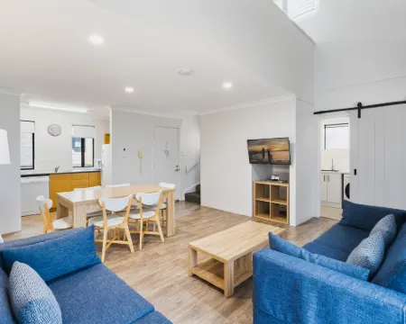 Amalfi Resort Hotels in Busselton