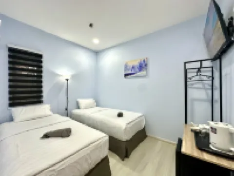 Century Sapphire - Near KSL & Holiday Plaza