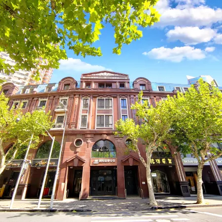 Ladoll Service Apartments