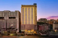 雲麗國際飯店（廣州白雲國際會議中心百信廣場店） 廣東外語外貿大學（北校區）附近的飯店
