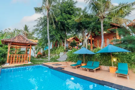 Green Valley Bungallow Отели рядом с достопримечательностью «Giri Putri Cave»