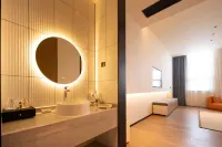 Gangbozhijia Theme Hotel Hotels near Dafeng Port Zoo