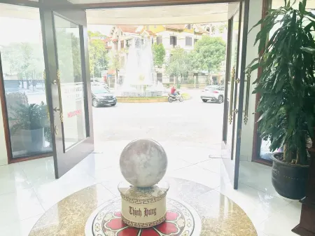 VIZGOO HOTEL Отели в г. Hoang Ninh