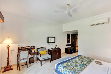 Club Mahindra Acacia Palms Отели в г. Colva