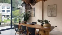 Shanweilan Scenery River View Mountain Homestay (Jiangkou Mount Fanjing Scenic Area)