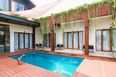 Chrisenbel Hideaway Retreat, The Villa Collection by Chrisenbel Hotel in zona The One Academy