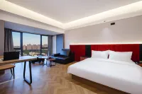 Fiamma Feiman Design Guesthouse (Yinchuan Xixia Wanda Huaiyuan Night Market) Hotels in “Huaiyuan Night Market/Xixia Wanda Plaza