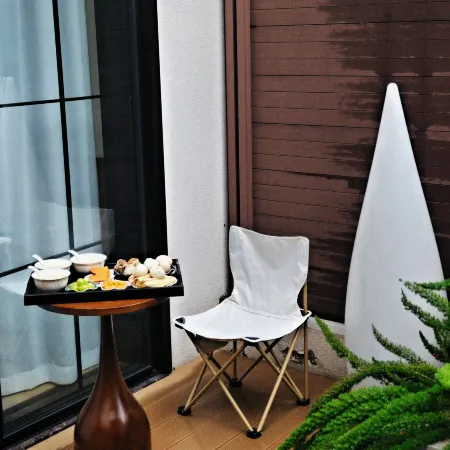Yuncijian Private Hot Spring Homestay (Emeishan Baoguo Temple Tourist Center)