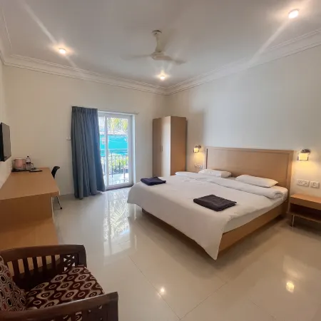 Morjim Sunset Hotel