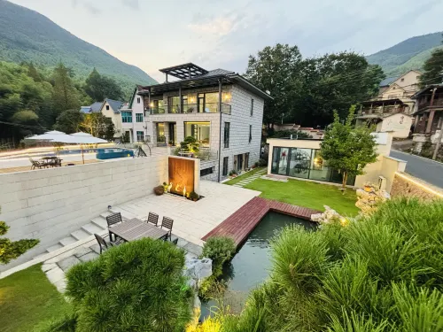 Mogan Mountain Mid Flower Garden Resort Bungalow - مسبح غير متناهي