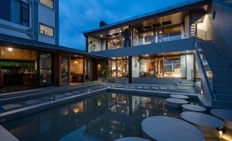 Dali Xiaoqi Rihe Full Scenic Homestay (Erdian)