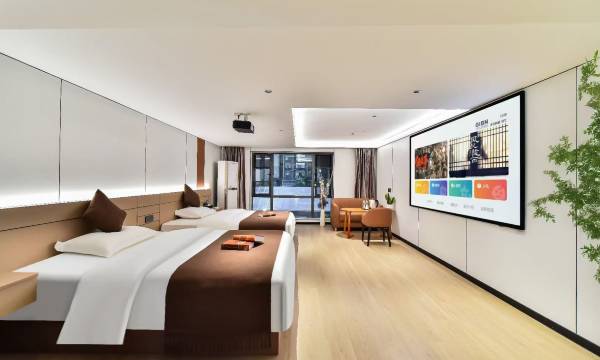 Hirt Intelligent Hotel (Guilin Liangjiang Sihu Central Plaza Branch)