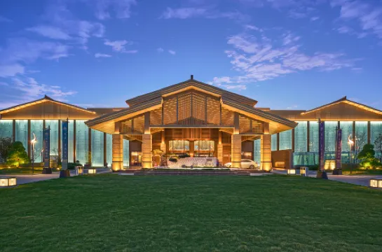 Hanzhong North Shore YunJing Hotel