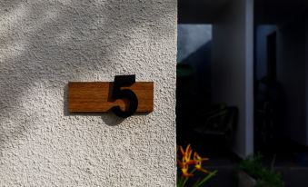 Andewi Cabin