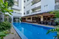CLOVER HOTEL