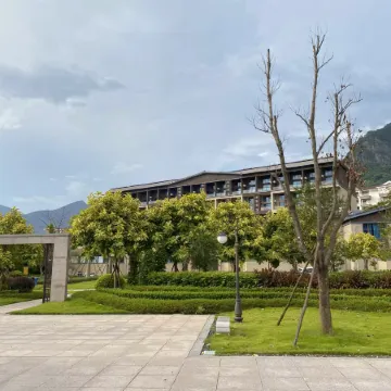 Golden Leaves Wangjing Hot Spring Vacation Villas, Guangzhou