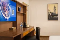 James Joyce Coffetel (Shenyang Railway Station Taiyuan South Street) Hotels in Huaxiang/Shashan