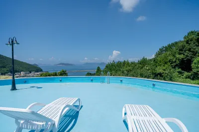 Brown Dot Hotel Geoje Geunpo Port โรงแรมใน