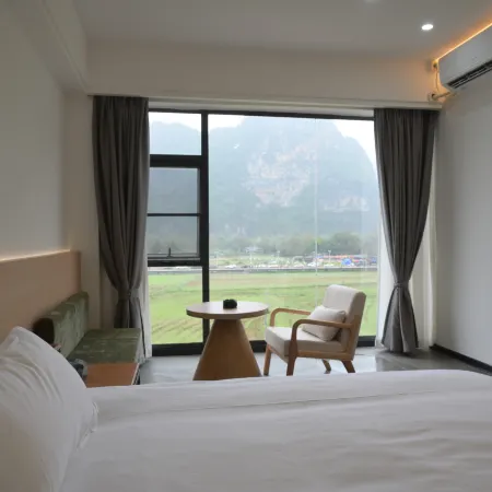 Daxin Yunjian Hotel