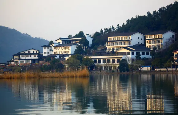 海鹽南北湖湖光山居度假酒店