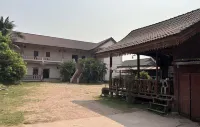 Khamphoumy Guesthouse - 3-Star