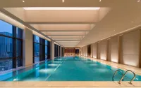 DoubleTree by Hilton Zigong - ที่มีสระว่ายน้ำ