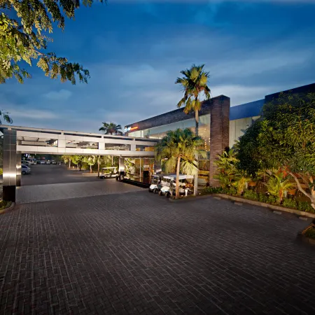 FM7 Resort Hotel Bandara Jakarta Airport