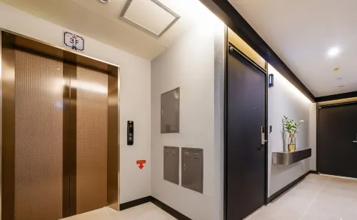 Billy Hotel