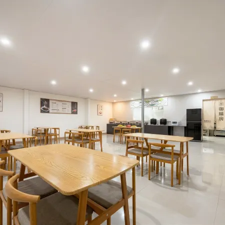 Home Inn UP Huayi Zhilv Hotel (Shangqiu Zhecheng Yingbin Avenue Branch)