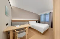All Season Hotel Qingdao Convention & Exhibition Center Metro Station