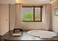 Qianheju Hot Spring Villa - Hot Springs