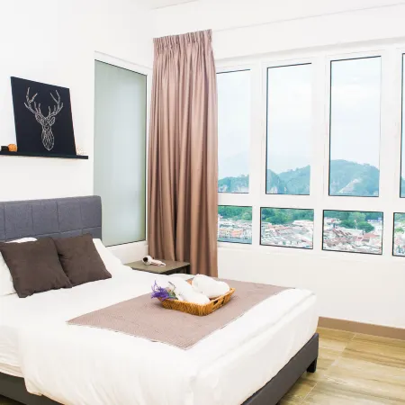 Octagon Ipoh by Plush