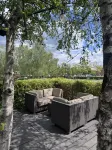 Best Western the Hotel Versailles - parking
