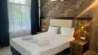 RAMONA KALE HOTEL