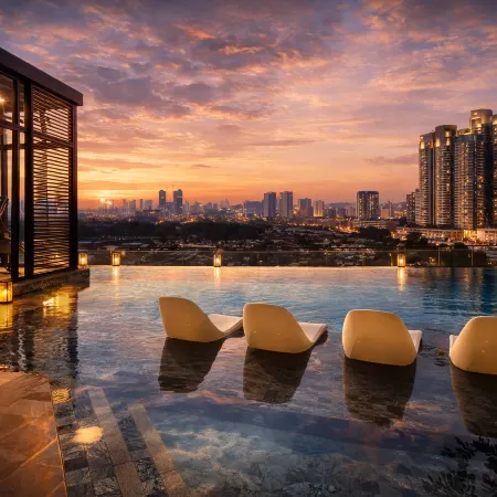 The Mate Damansara by Dormeo Destinations Отели рядом с достопримечательностью «Торговый центр Evolve Concept Mall»