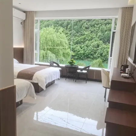 ‌Lake & Mountain Secluded Retreat‌
