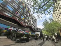 Haoyi Hotel(Hangzhou West Lake Southern Song Yujie store) - Romantic