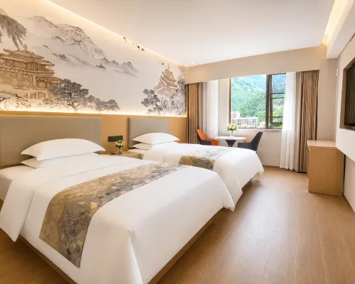 Baoxing Giant Panda Smart Choice Hotel فنادق في باوشينغ