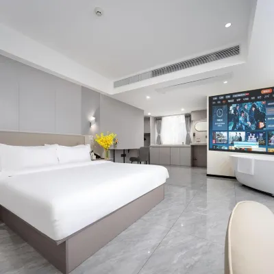 Deyu Hotel (Internation Finance City tang xia Subway Station) Hotels near NetEase Headquarters