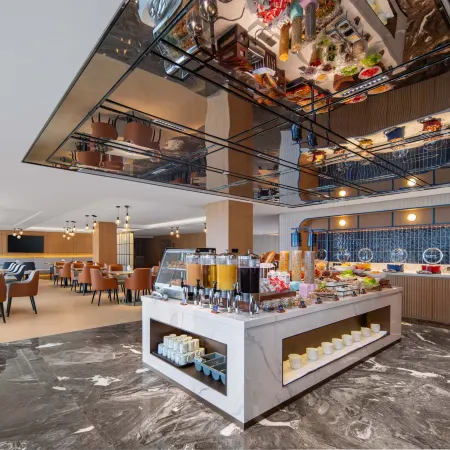 Holiday Inn Express Beijing Haidian Suzhouqiao Отели рядом с достопримечательностью «Станция метро Chedaogou»
