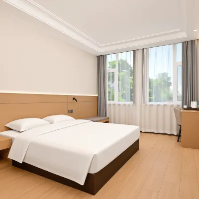 Homeinn Pebble Hotel (Dalian Lvshun Dashang New Mart) Hotel berhampiran Daerah Lushunkou