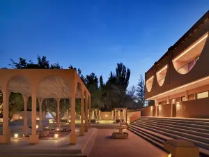 Dunhuang Baibaili Homestay