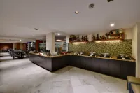 Click Hotel Yuvraj Surat (Formerly Known As Best Western Yuvraj Surat) - petit déjeuner