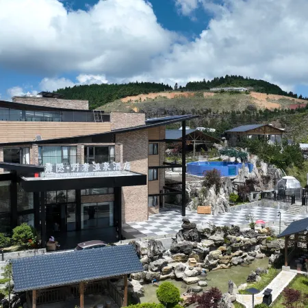 Nantian Lake Luyin · Luxury Wild Hot Spring Hotel