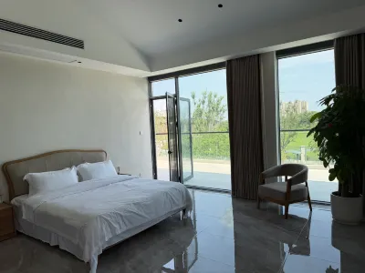 Huaihe Bay · Watch Camping Hotel 潘集区のホテル